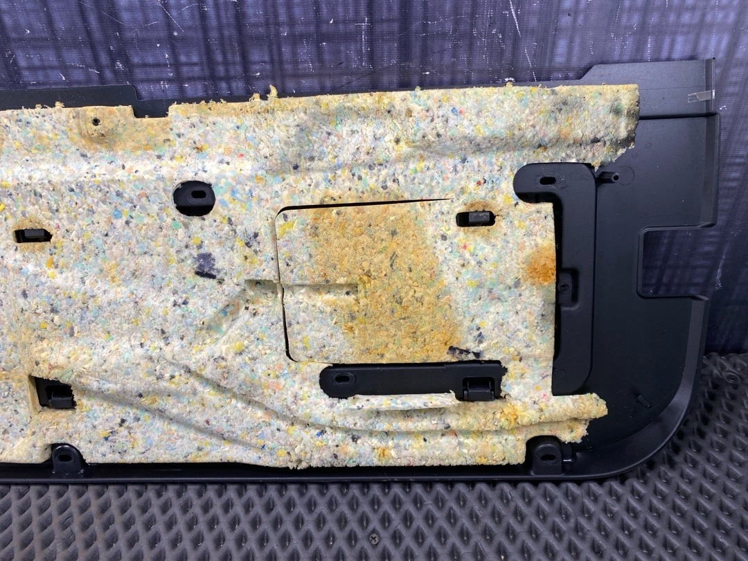 Обшивка крышки багажника, 1420 рублей, Красноярск