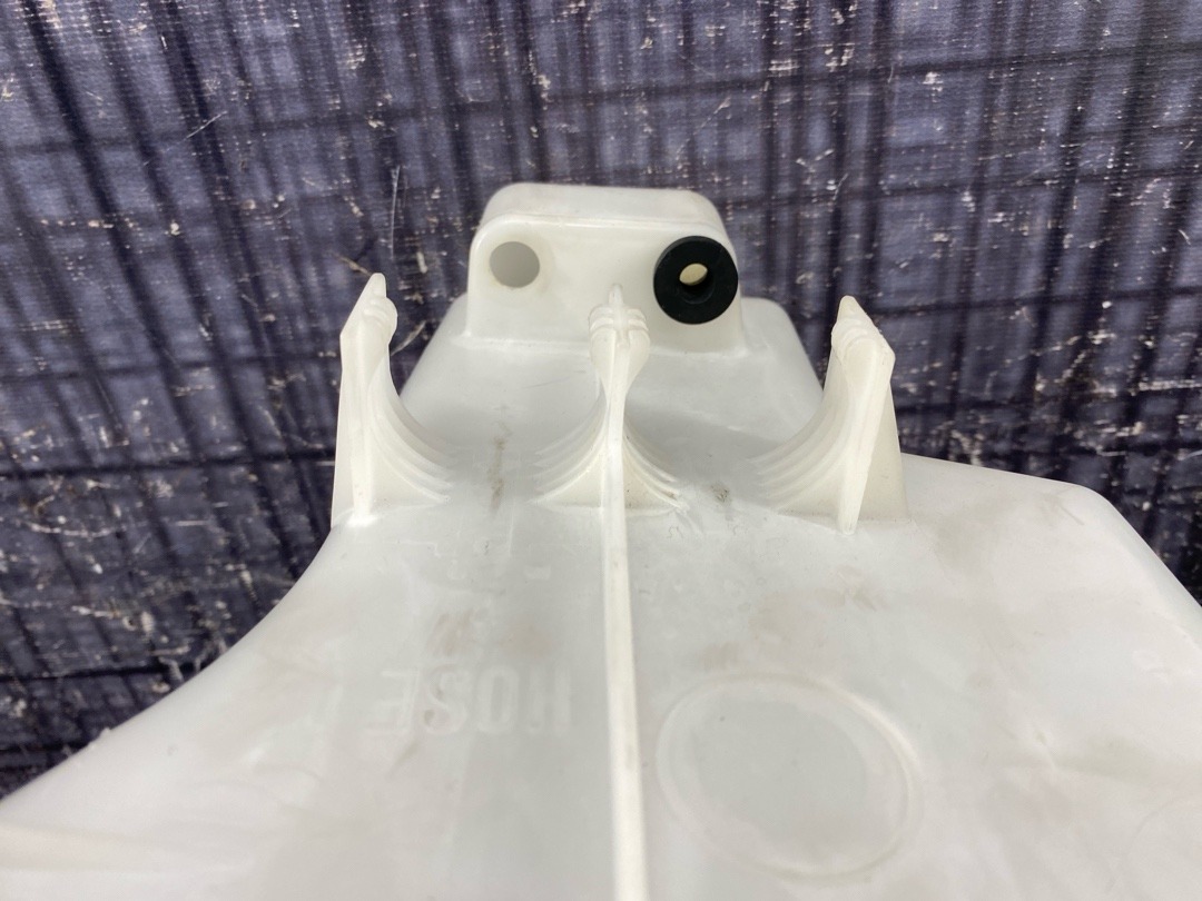 Бачок омывателя, 1310 рублей, Красноярск