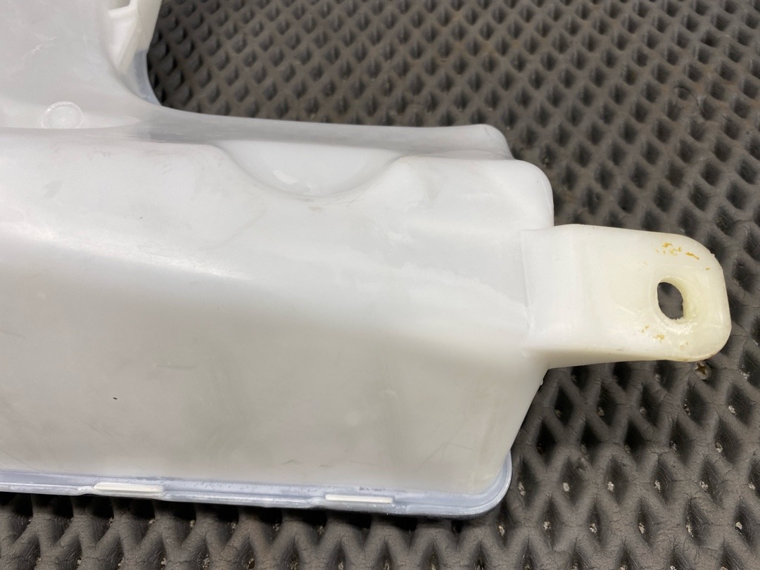 Бачок омывателя, 1310 рублей, Красноярск