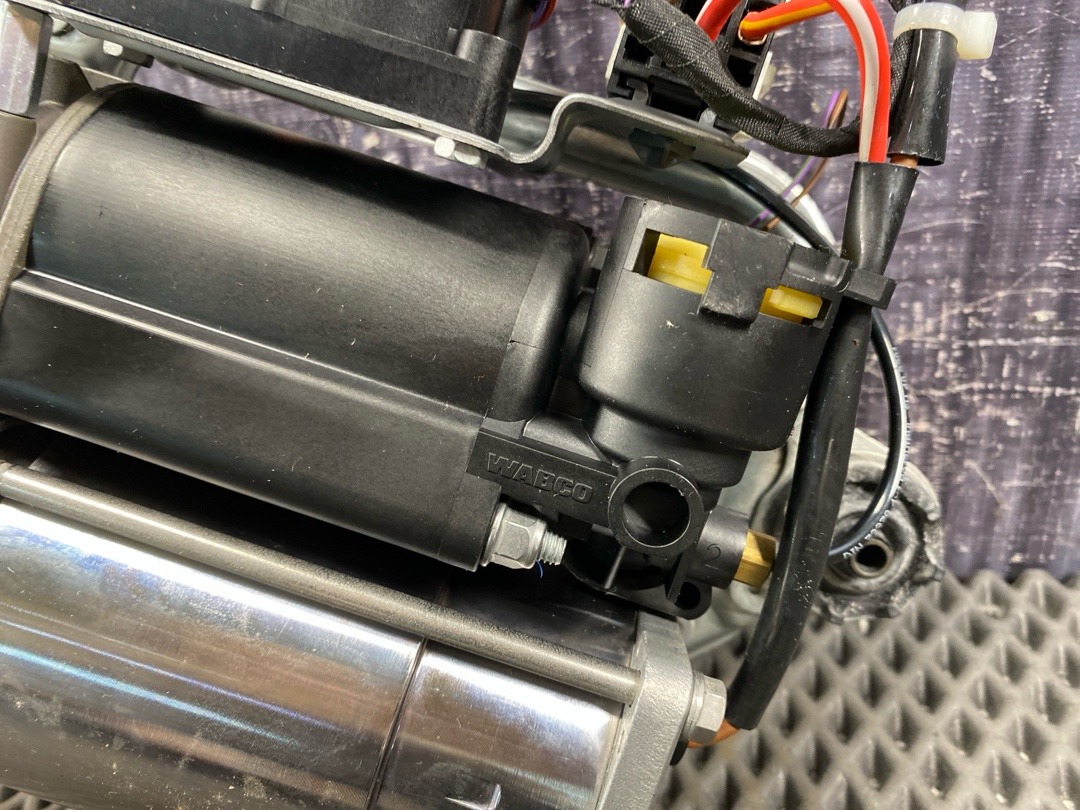 Компрессор подвески, 8500 рублей, Красноярск