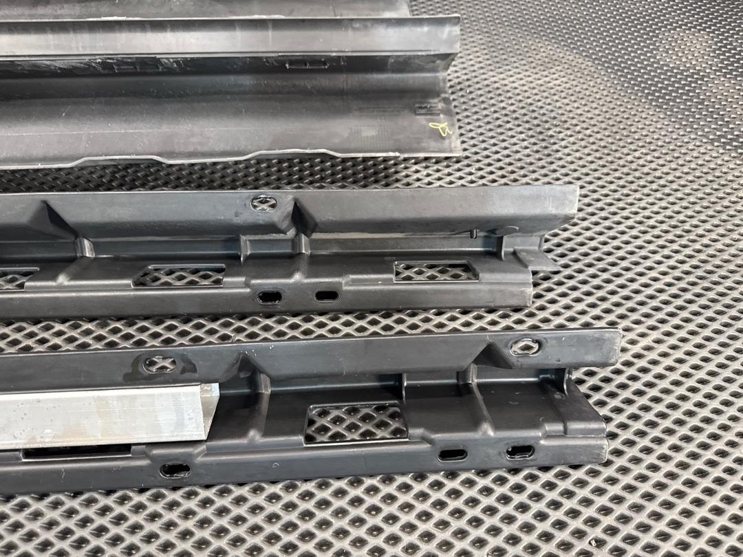 Комплект накладок на порог, 3580 рублей, Красноярск