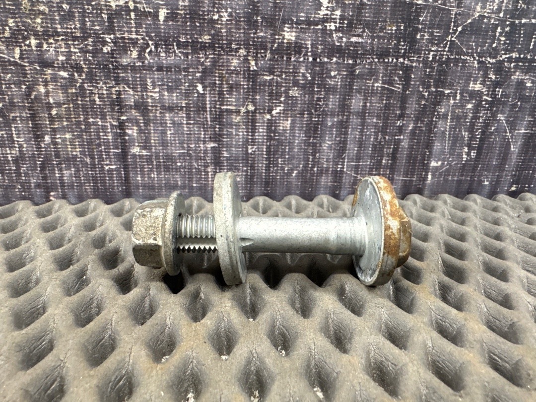 Болт развальный, 730 рублей, Красноярск