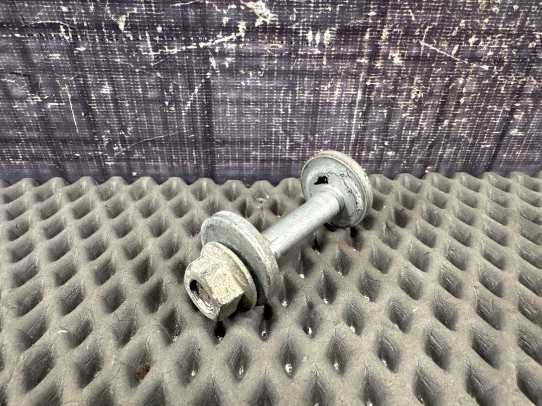 Болт развальный, 730 рублей, Красноярск