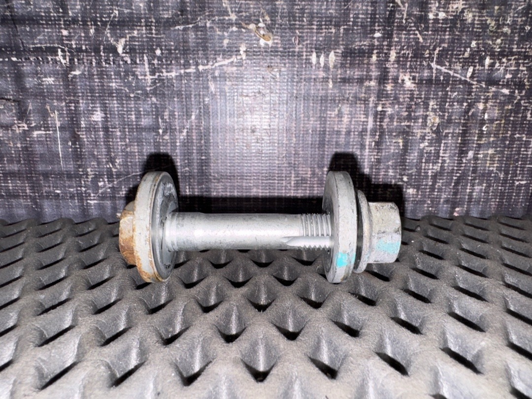 Болт развальный, 730 рублей, Красноярск