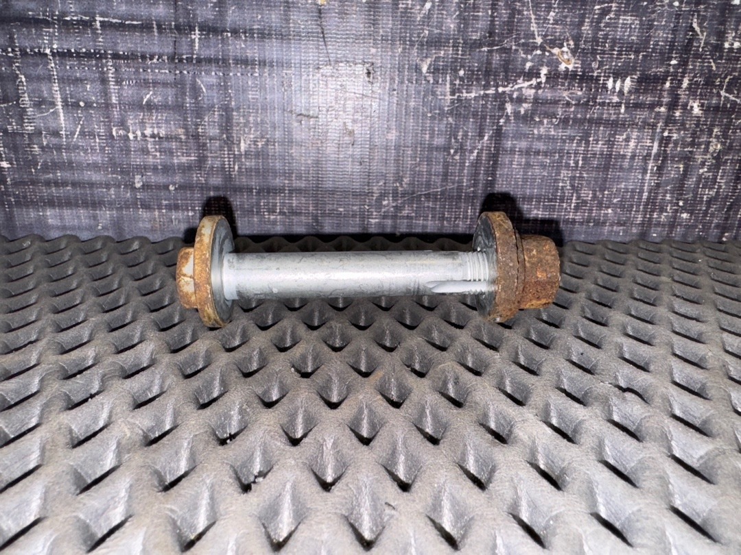 Болт развальный, 730 рублей, Красноярск