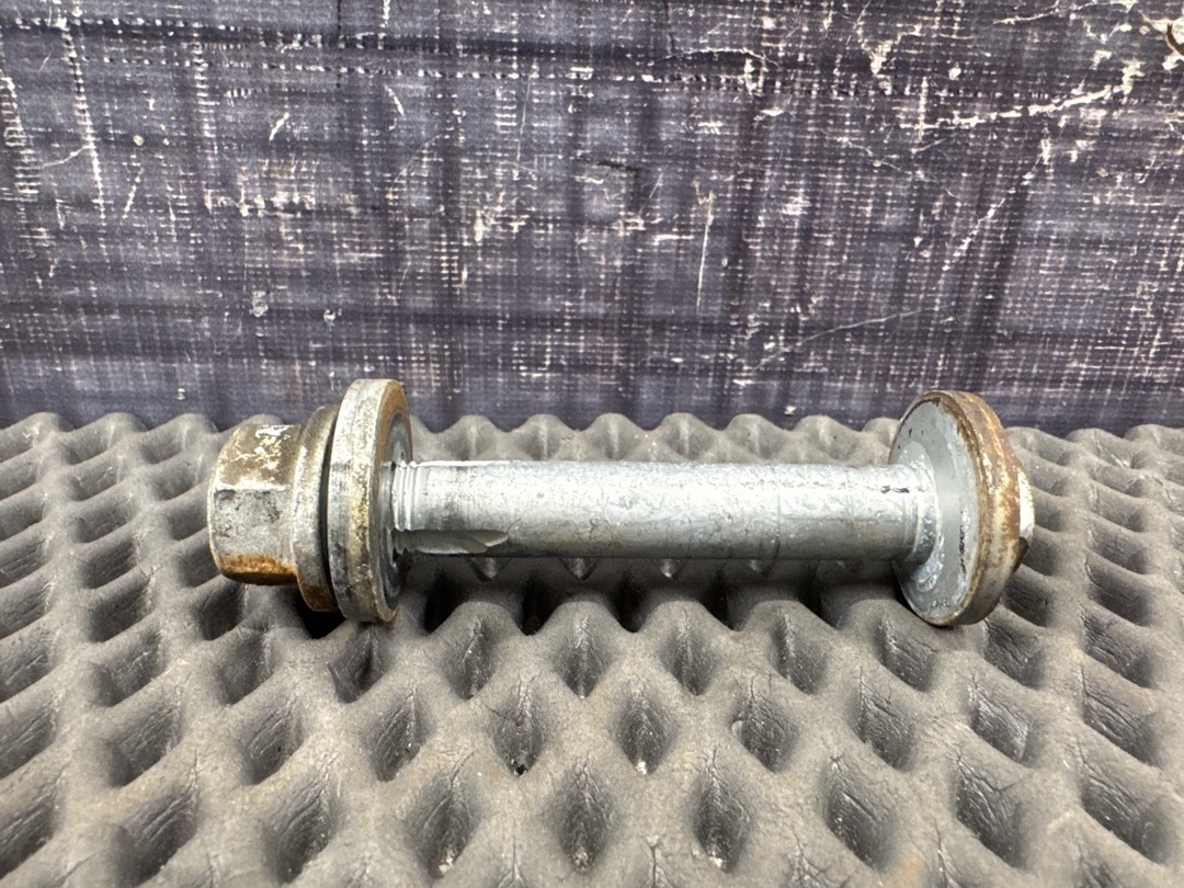 Болт развальный, 730 рублей, Красноярск