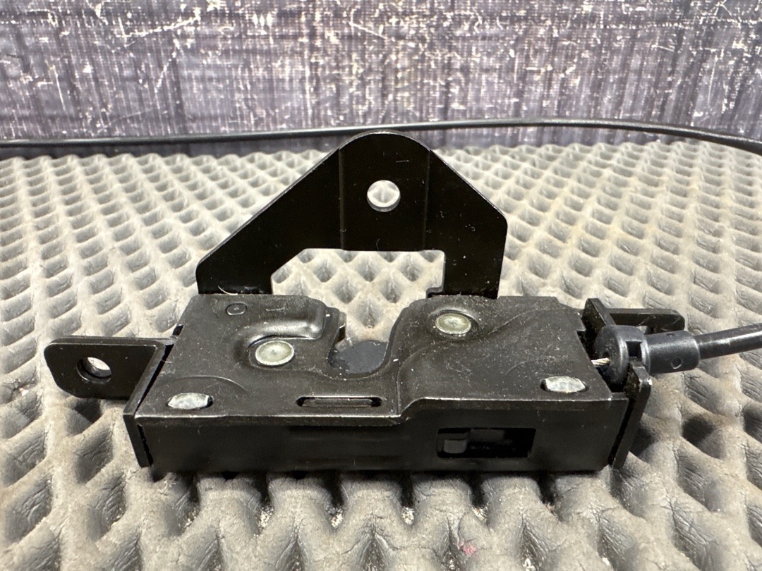 Замок багажника, 920 рублей, Красноярск