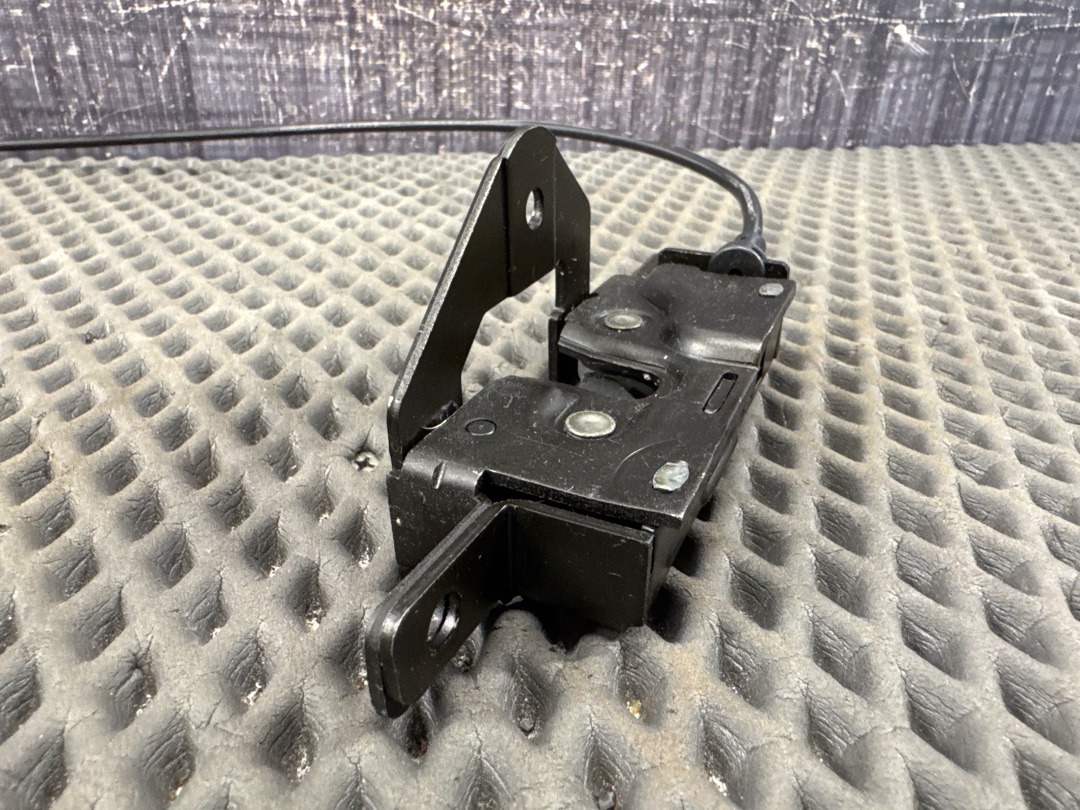 Замок багажника, 920 рублей, Красноярск