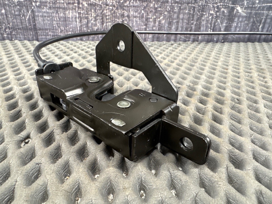 Замок багажника, 1080 рублей, Красноярск