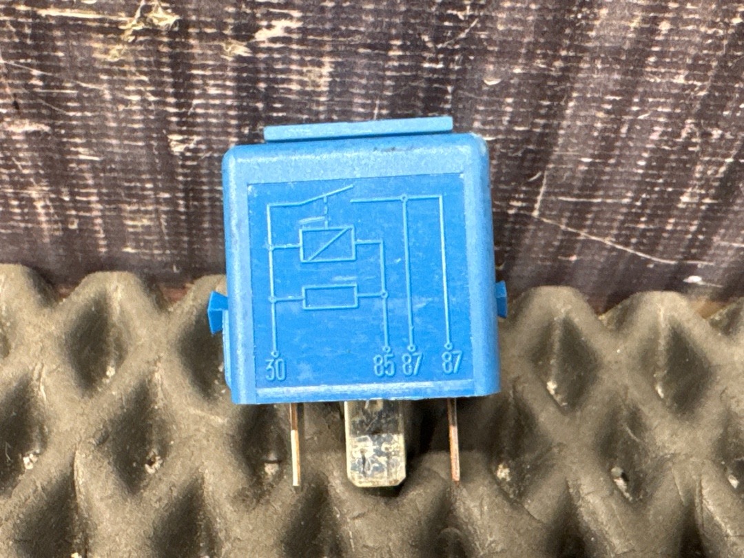 Реле, 820 рублей, Красноярск