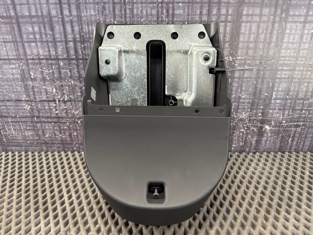 Кожух рулевой колонки, 880 рублей, Красноярск