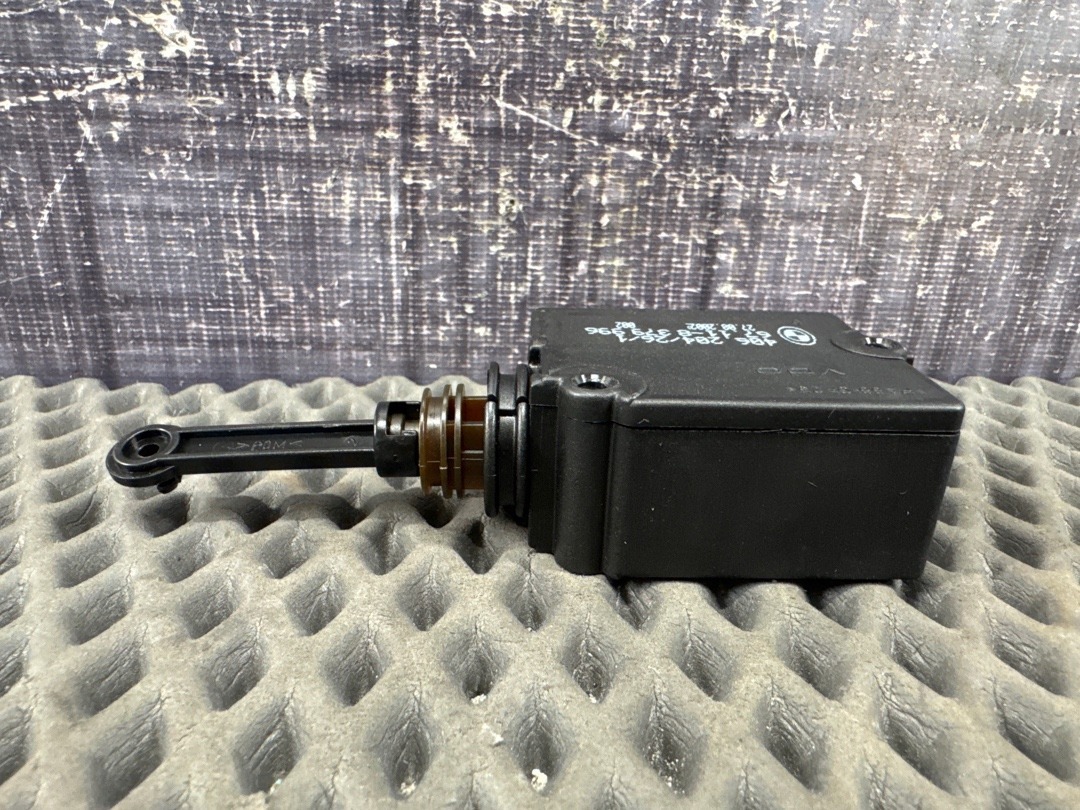 Привод замка багажника, 810 рублей, Красноярск