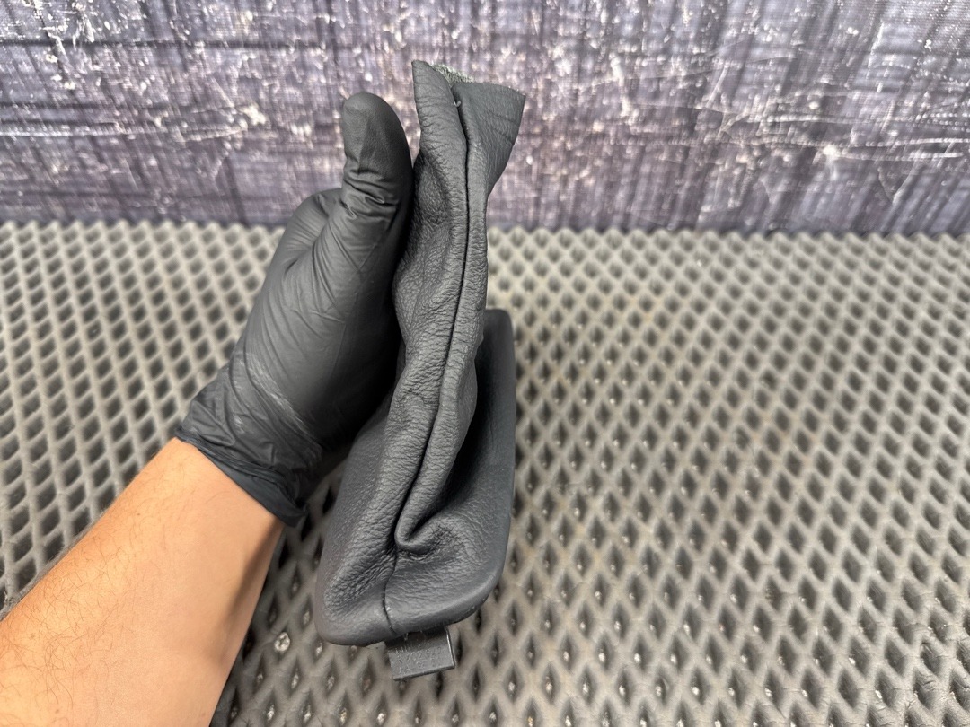 Кожух рычага ручного тормоза, 1130 рублей, Красноярск