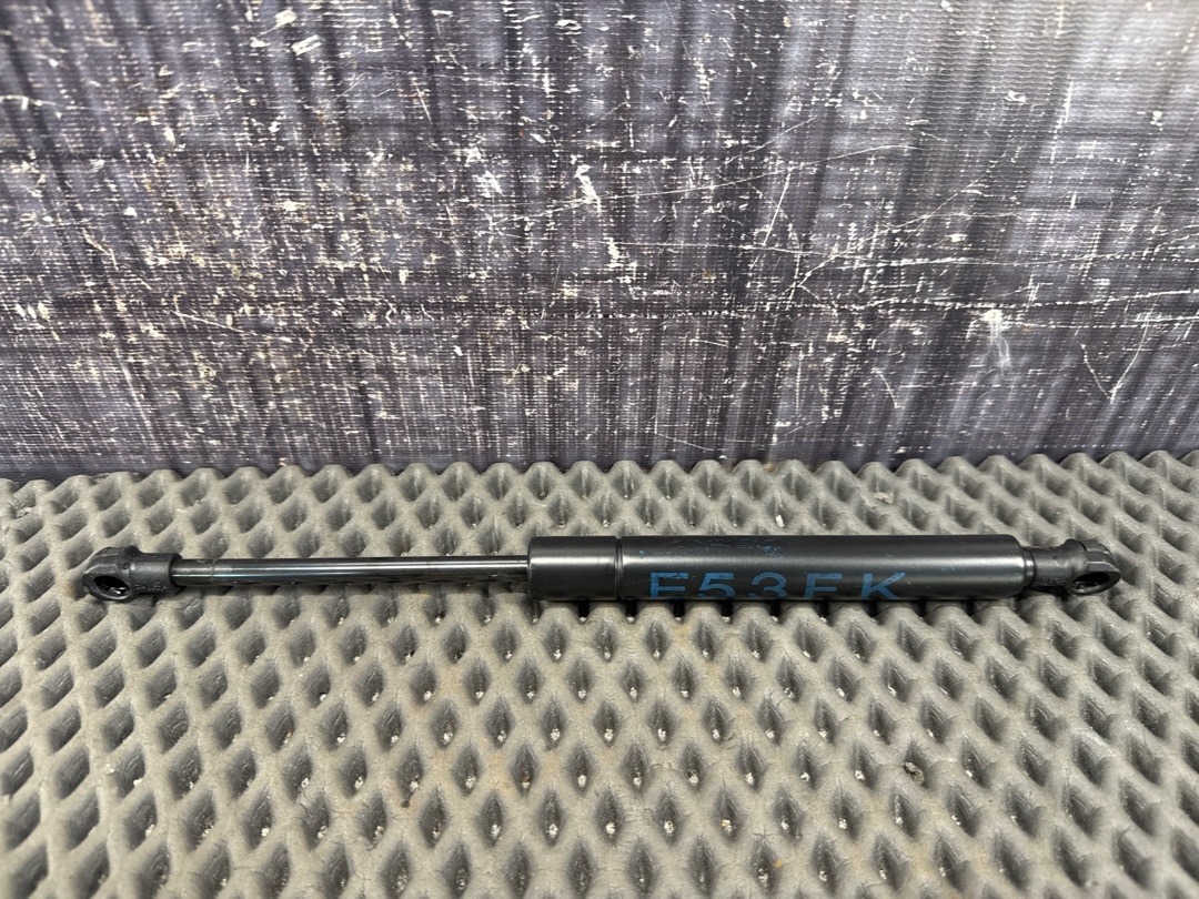 Амортизатор капота, 1000 рублей, Красноярск