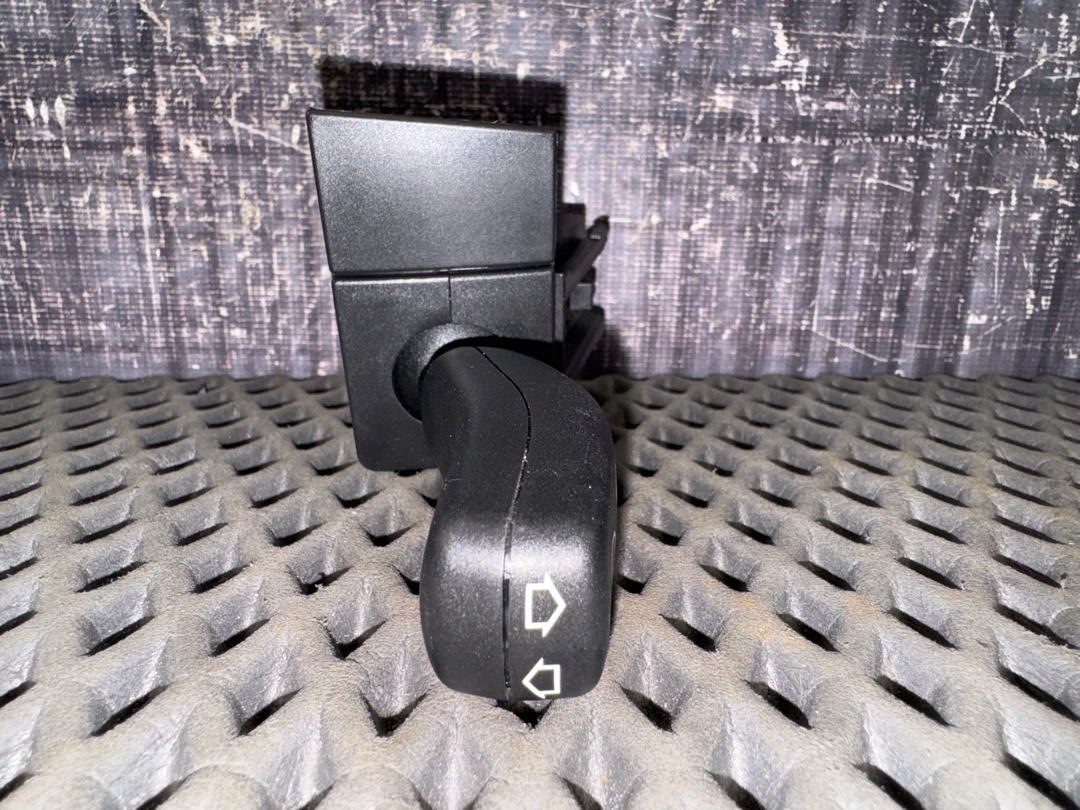 Подрулевой переключатель, 460 рублей, Красноярск