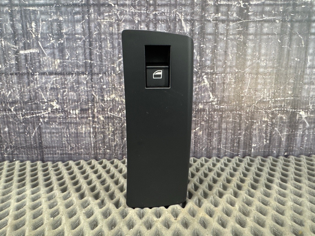 Кнопка стеклоподъемника, 1060 рублей, Красноярск