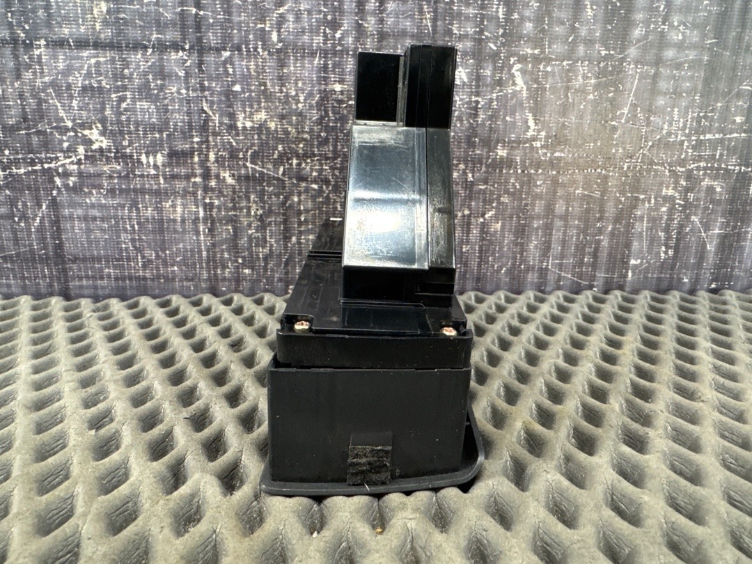 Кнопка стеклоподъемника, 1060 рублей, Красноярск