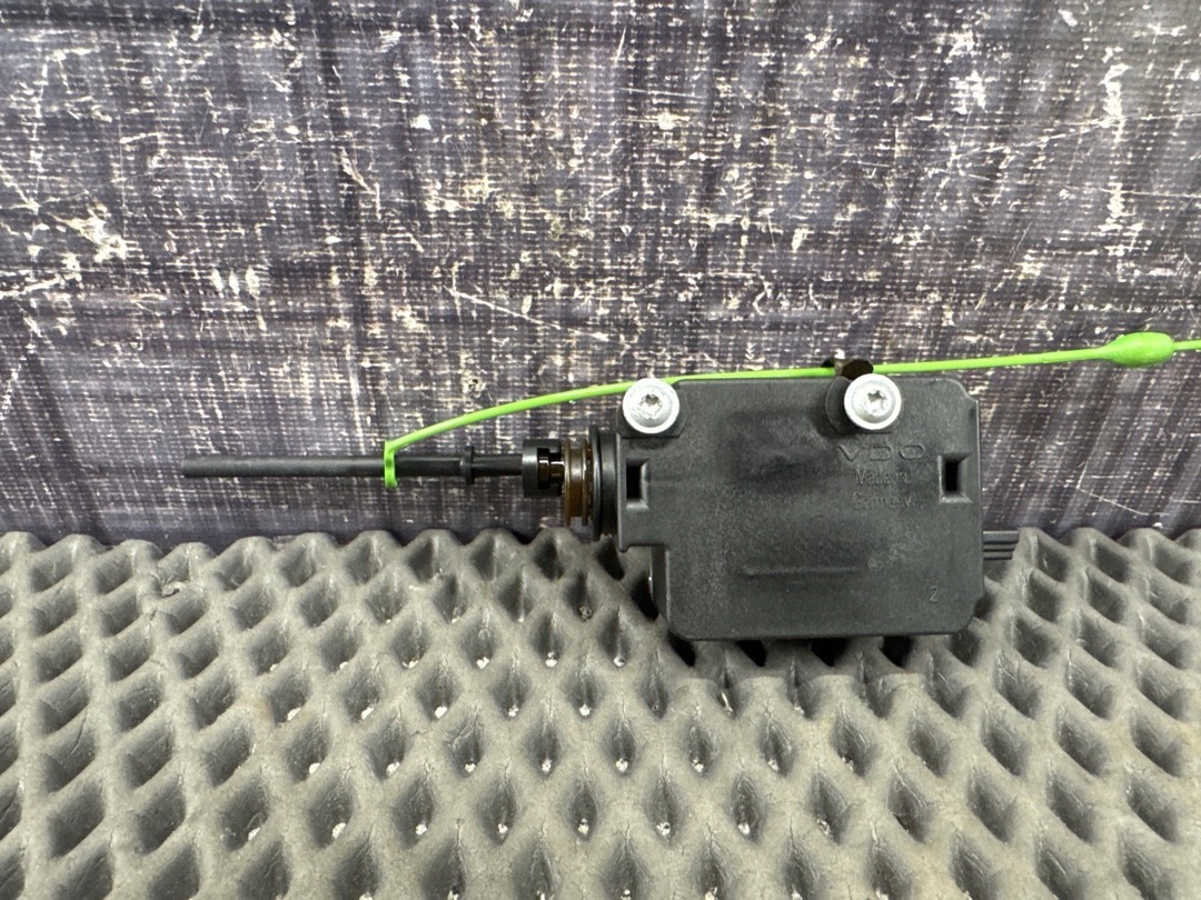 Замок лючка бензобака, 920 рублей, Красноярск