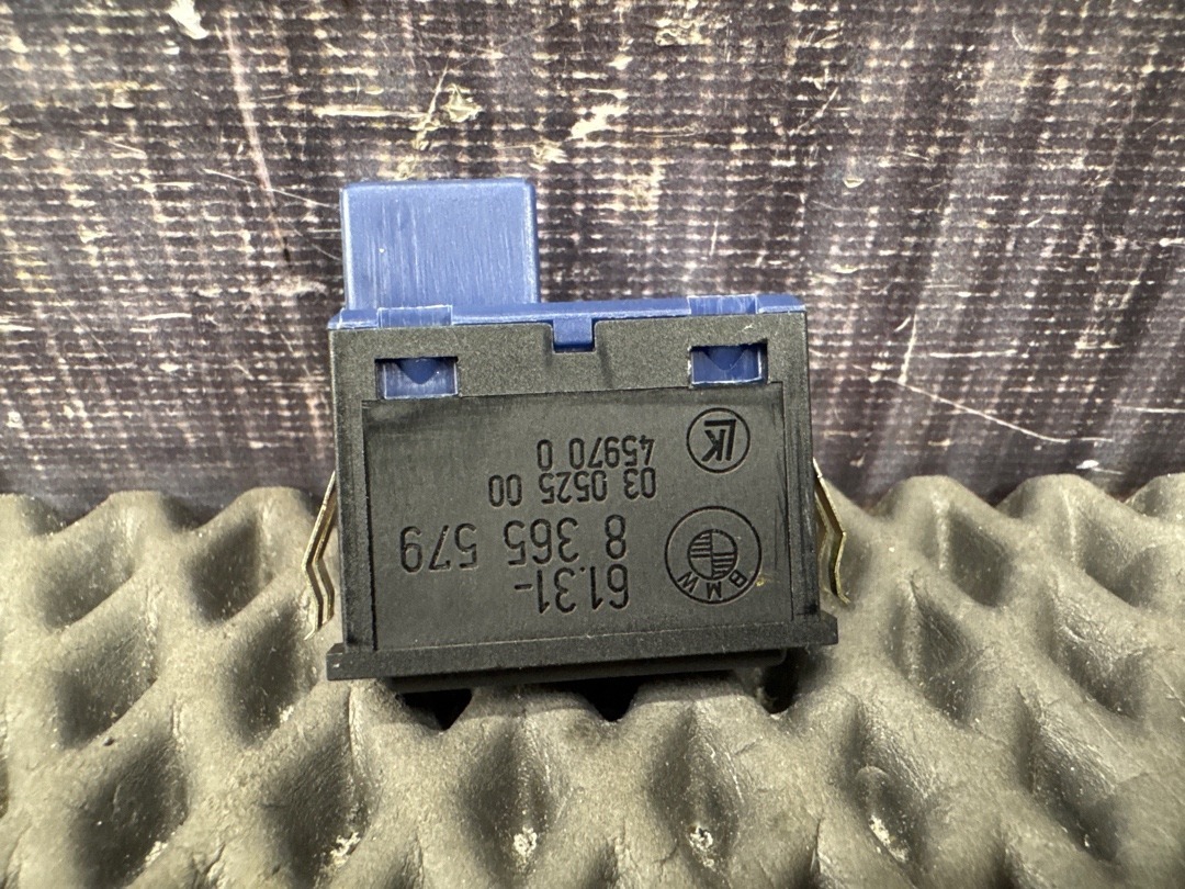 Кнопка открывания багажника, 460 рублей, Красноярск