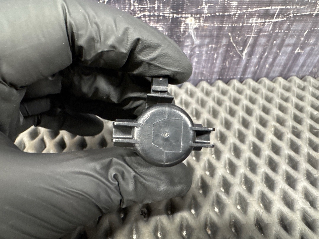 Амортизатор бардачка, 1320 рублей, Красноярск