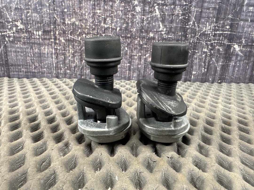 Упор багажника, 1420 рублей, Красноярск