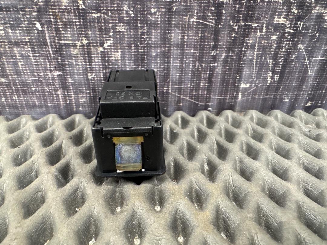 Кнопка люка, 1030 рублей, Красноярск