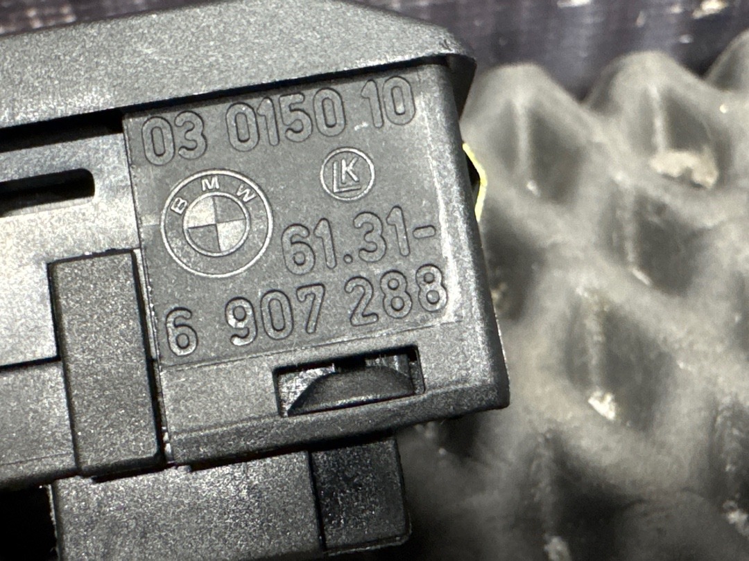 Кнопка люка, 1030 рублей, Красноярск