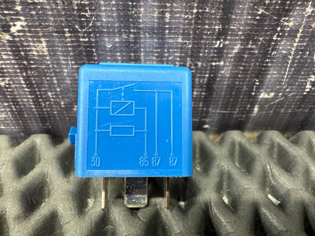 Реле, 820 рублей, Красноярск