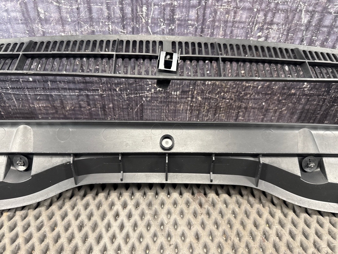 Решетка под лобовое стекло, 1780 рублей, Красноярск