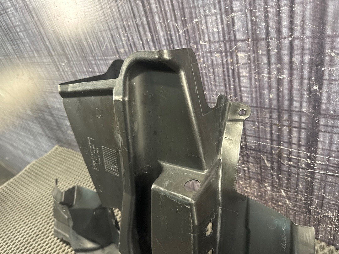 Подкрылок, 1320 рублей, Красноярск