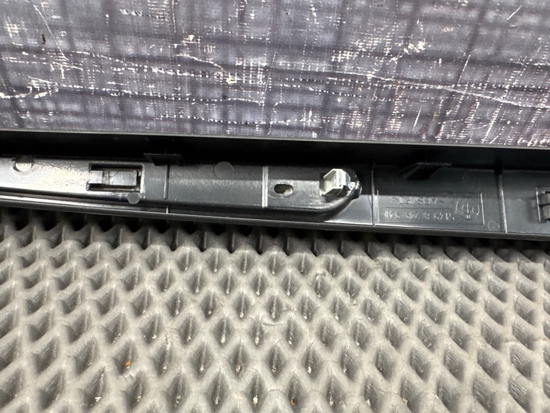 Пластик крышки багажника, 1140 рублей, Красноярск