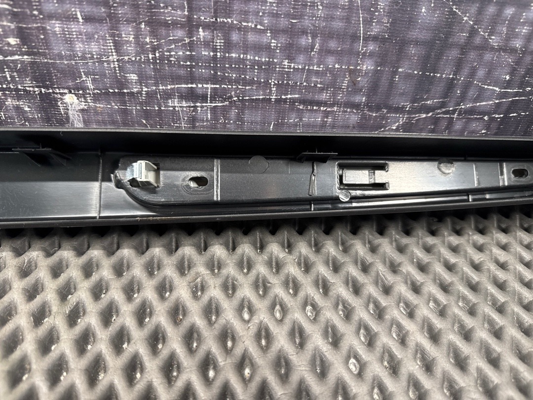 Пластик крышки багажника, 1140 рублей, Красноярск