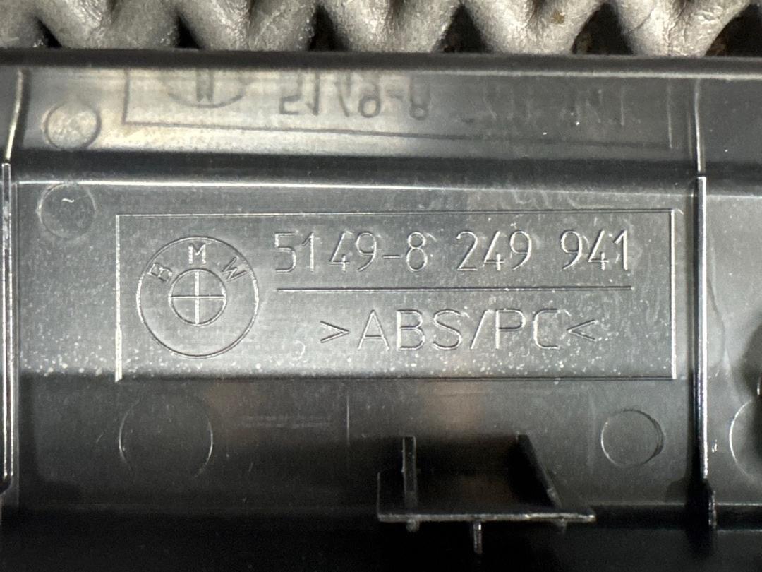 Пластик крышки багажника, 1140 рублей, Красноярск