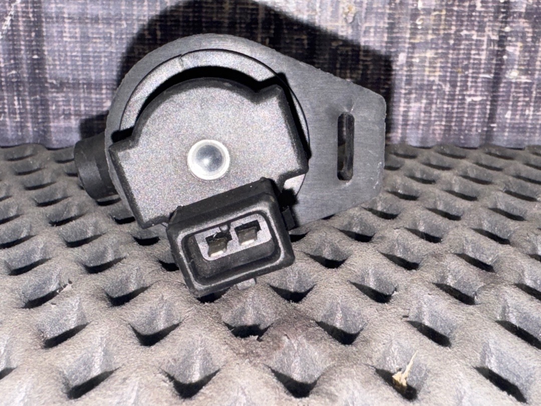 Клапан вентиляции топливного бака, 1760 рублей, Красноярск