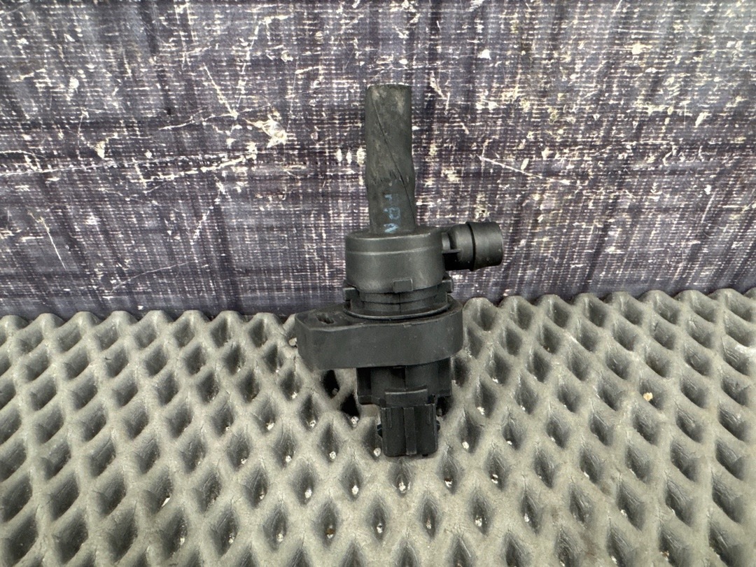 Клапан вентиляции топливного бака, 1760 рублей, Красноярск