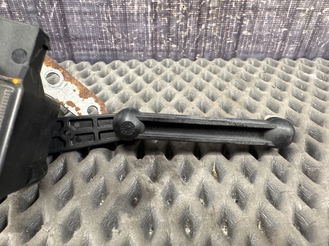 Датчик уровня подвески, 2840 рублей, Красноярск