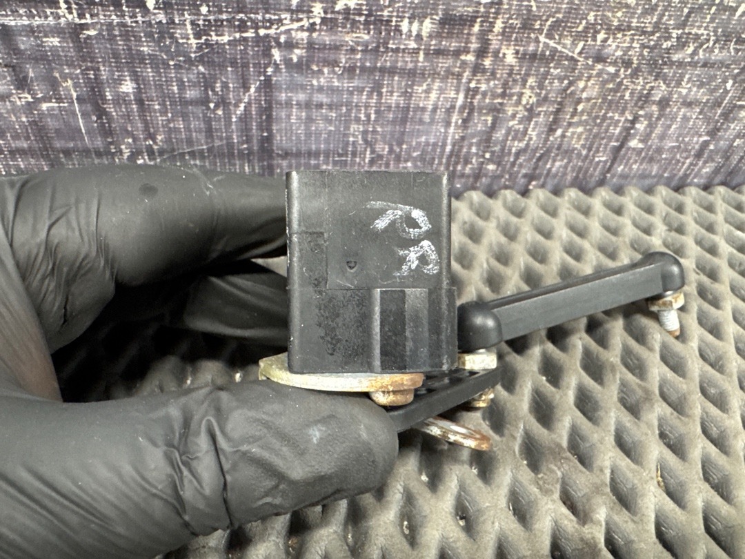 Датчик уровня подвески, 2840 рублей, Красноярск