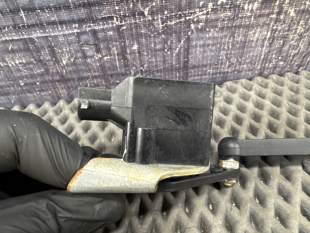 Датчик уровня подвески, 2840 рублей, Красноярск