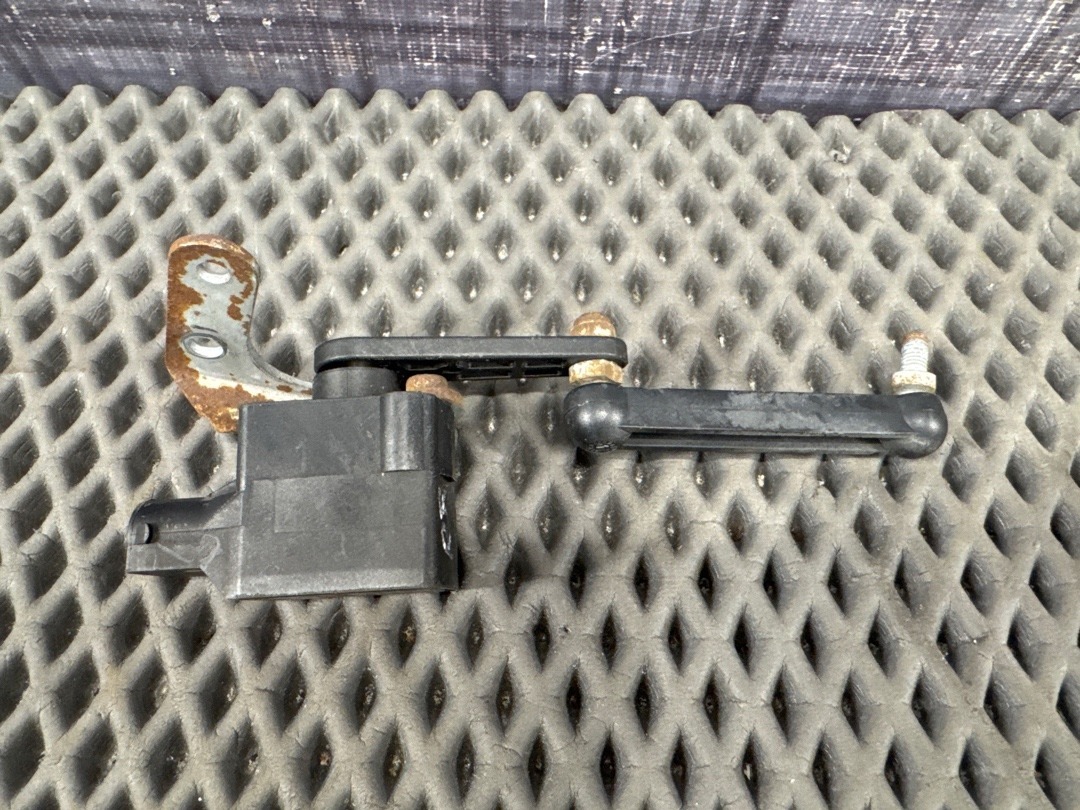 Датчик уровня подвески, 2840 рублей, Красноярск