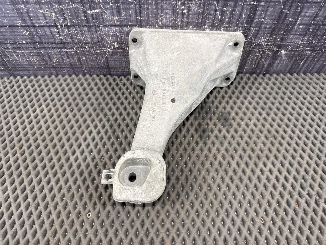 Кронштейн двигателя, 2990 рублей, Красноярск