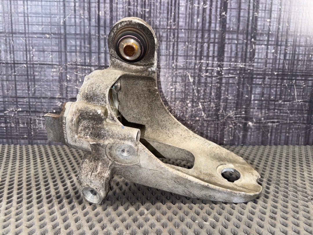 Поворотный кулак, 2630 рублей, Красноярск