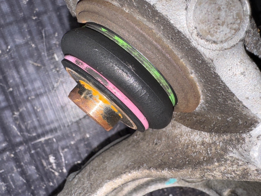 Поворотный кулак, 2630 рублей, Красноярск