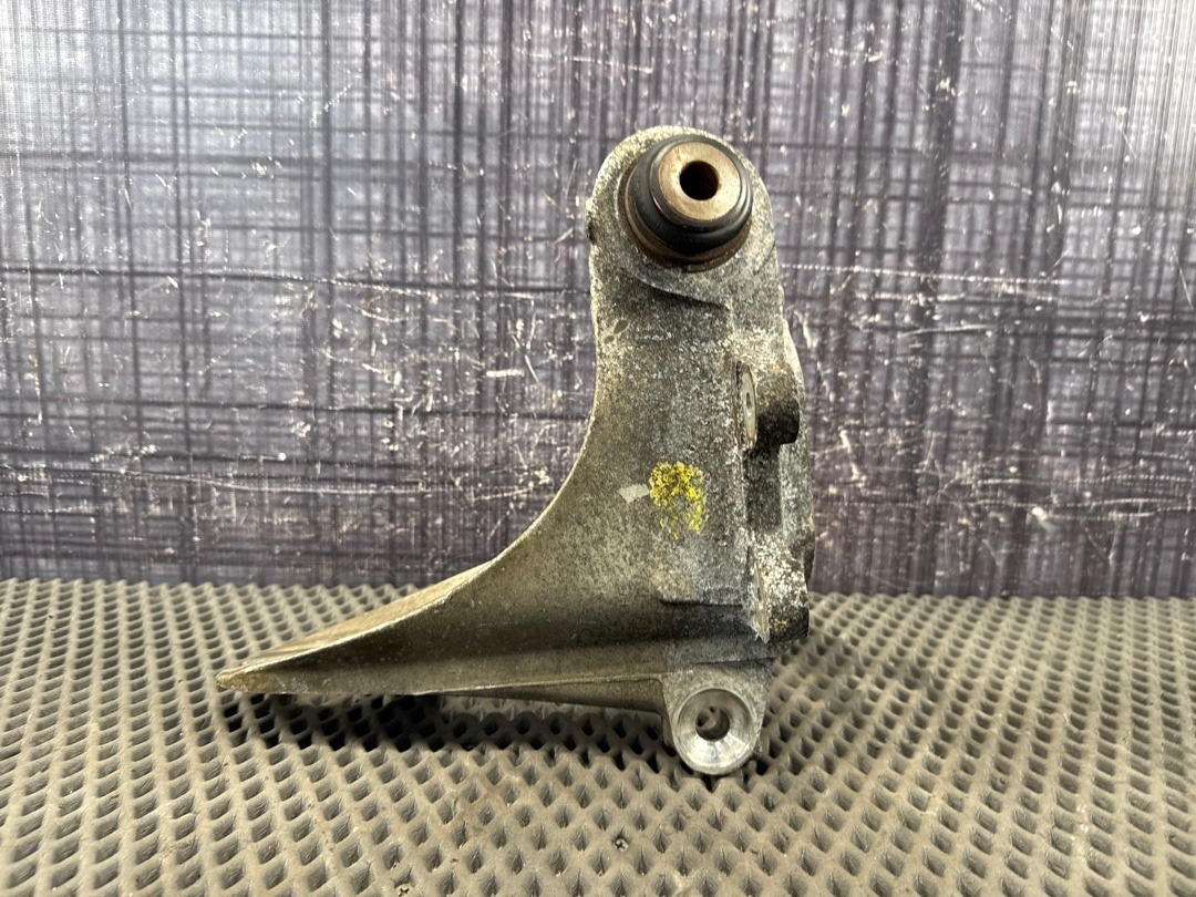 Поворотный кулак, 2630 рублей, Красноярск