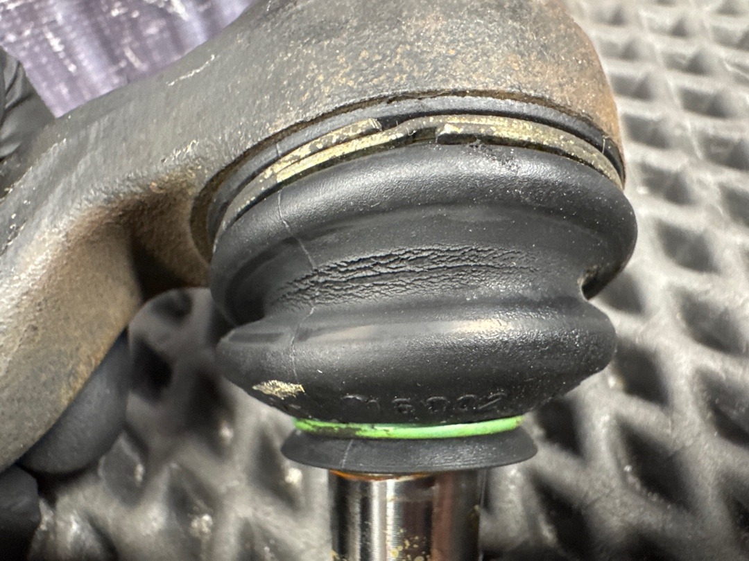 Тяга рулевая с наконечником, 2240 рублей, Красноярск