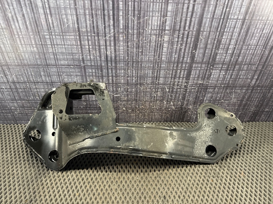 Кронштейн КПП, 1740 рублей, Красноярск