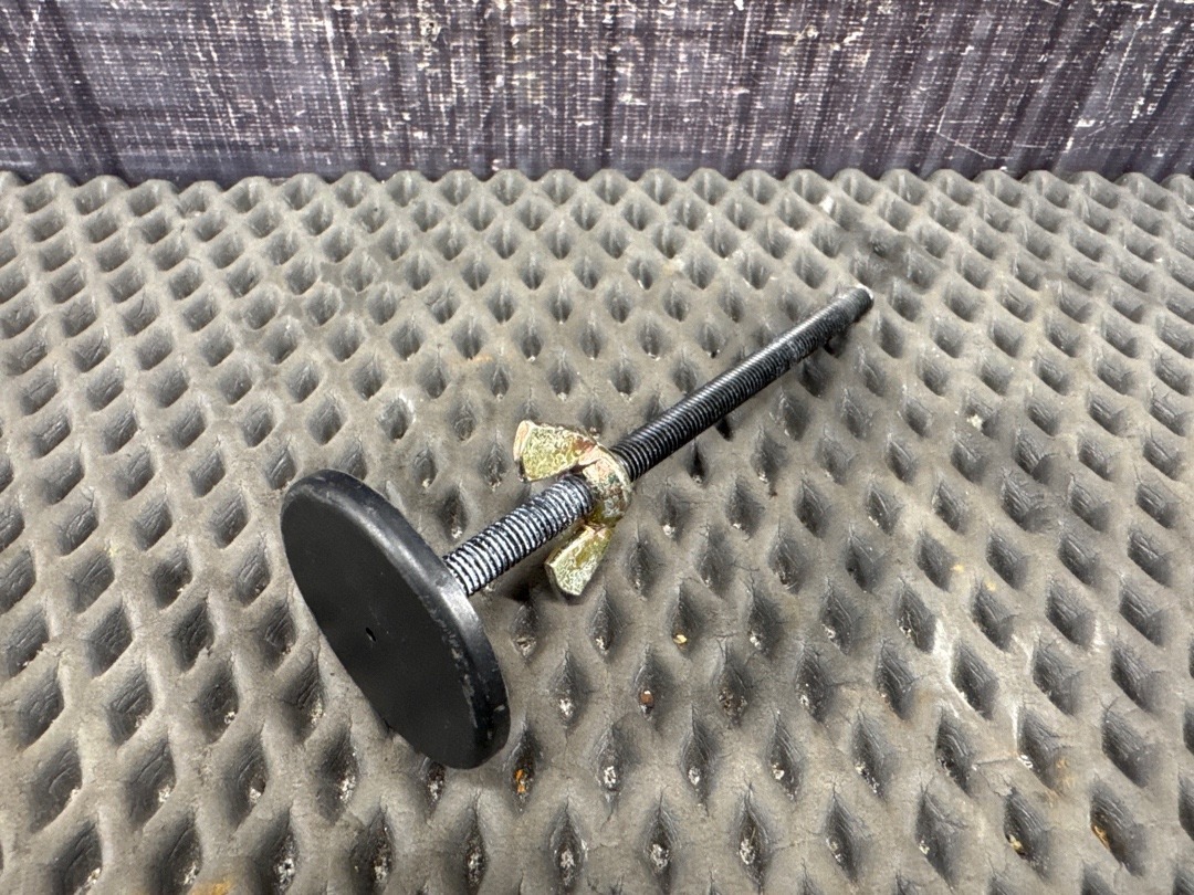 Крепление запасного колеса, 1380 рублей, Красноярск