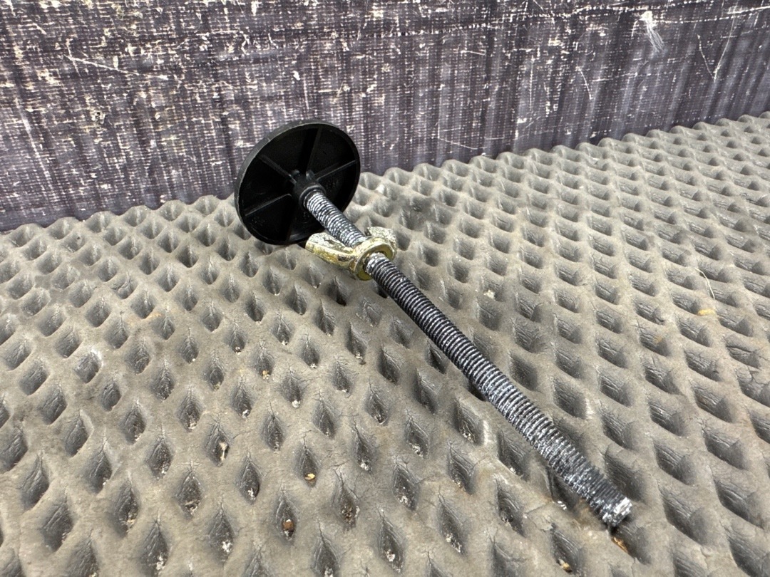 Крепление запасного колеса, 1380 рублей, Красноярск