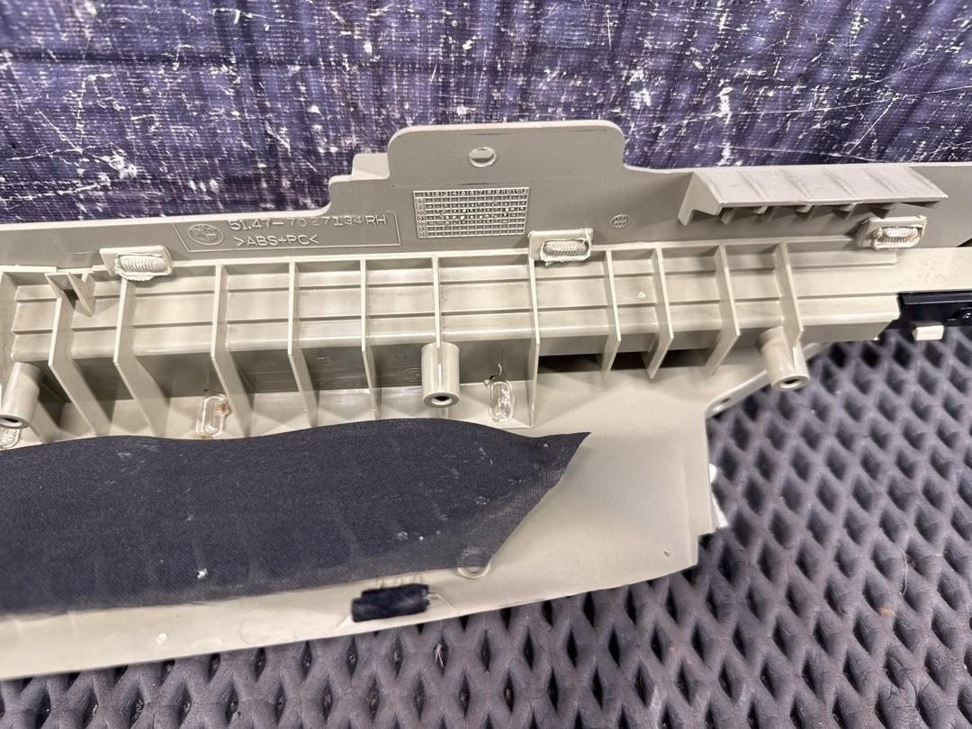 Направляющая шторки багажника, 1320 рублей, Красноярск