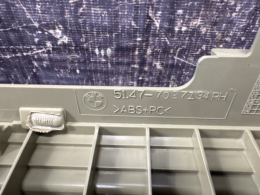 Направляющая шторки багажника, 1320 рублей, Красноярск