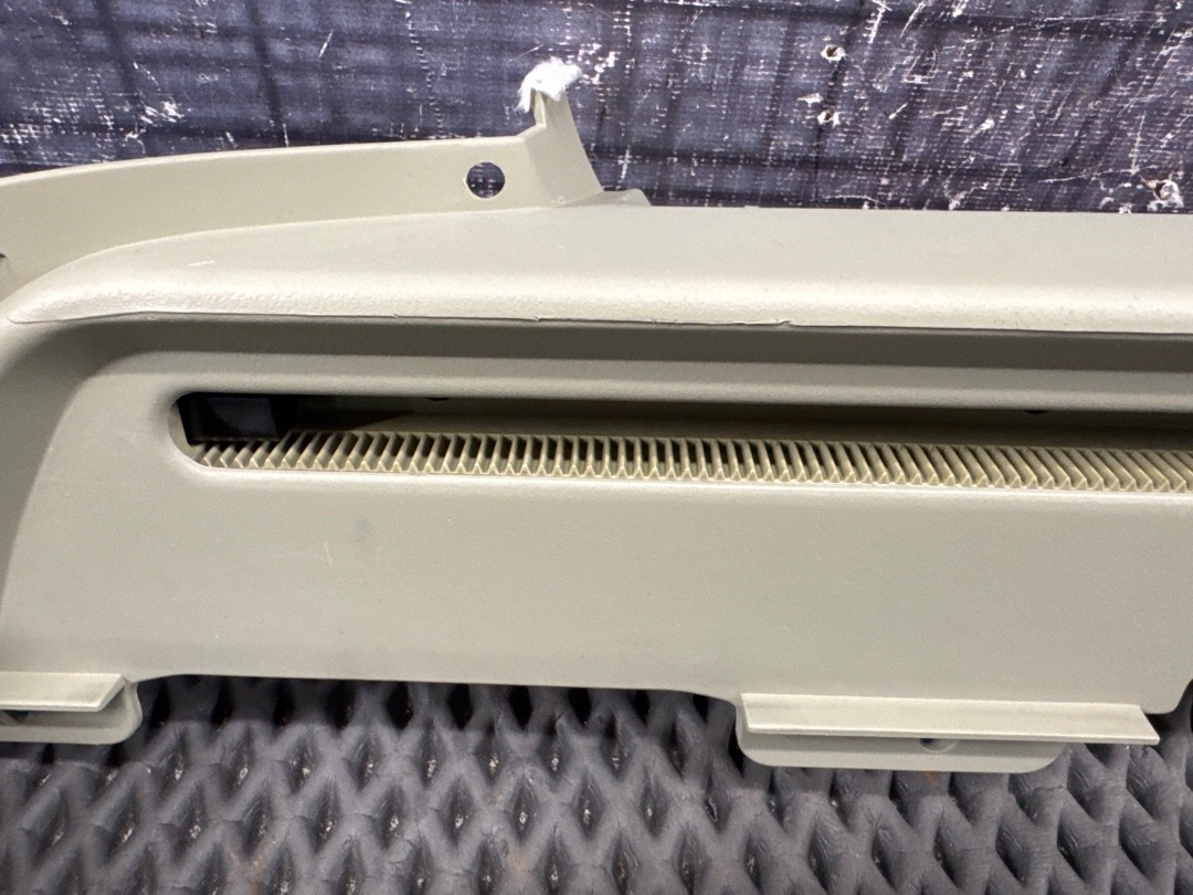 Направляющая шторки багажника, 1320 рублей, Красноярск